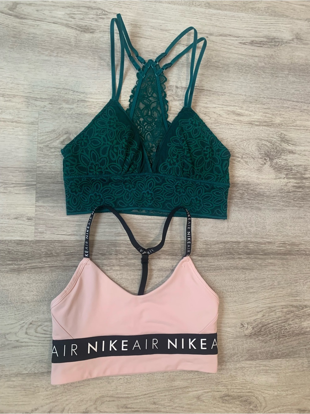 Bundle of size XS bras. Nike sport bra and aerie green Lace Racerback Bralette